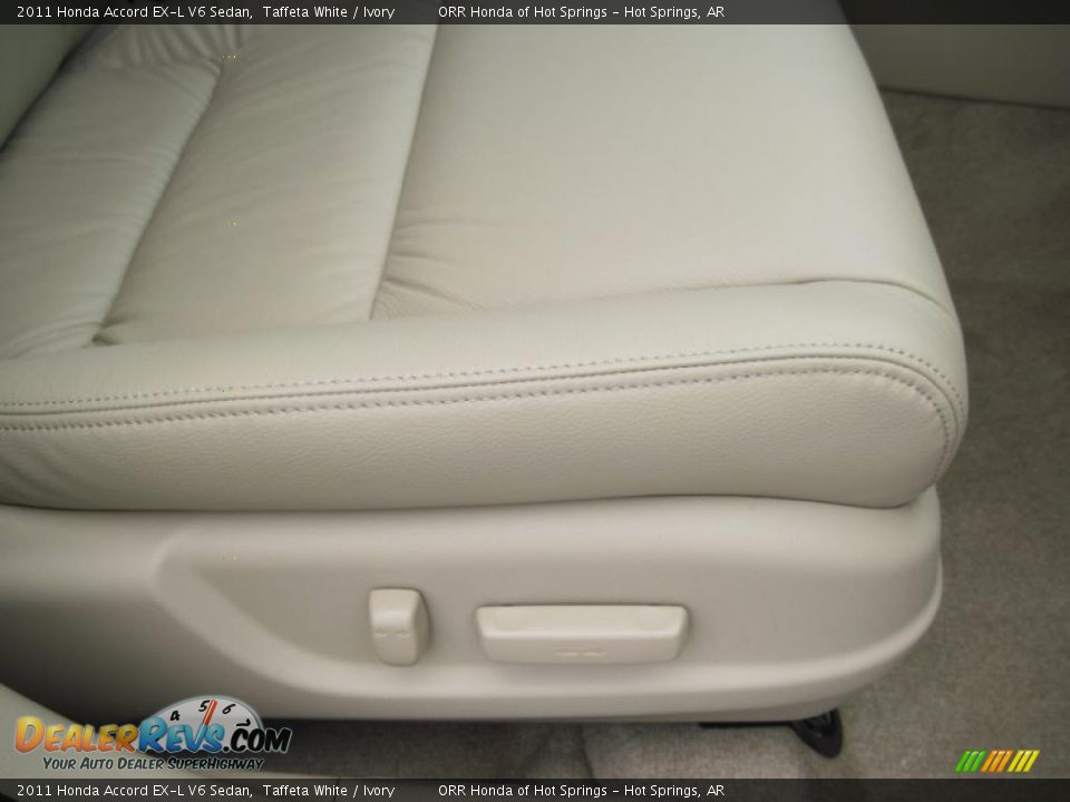 2011 Honda Accord EX-L V6 Sedan Taffeta White / Ivory Photo #18