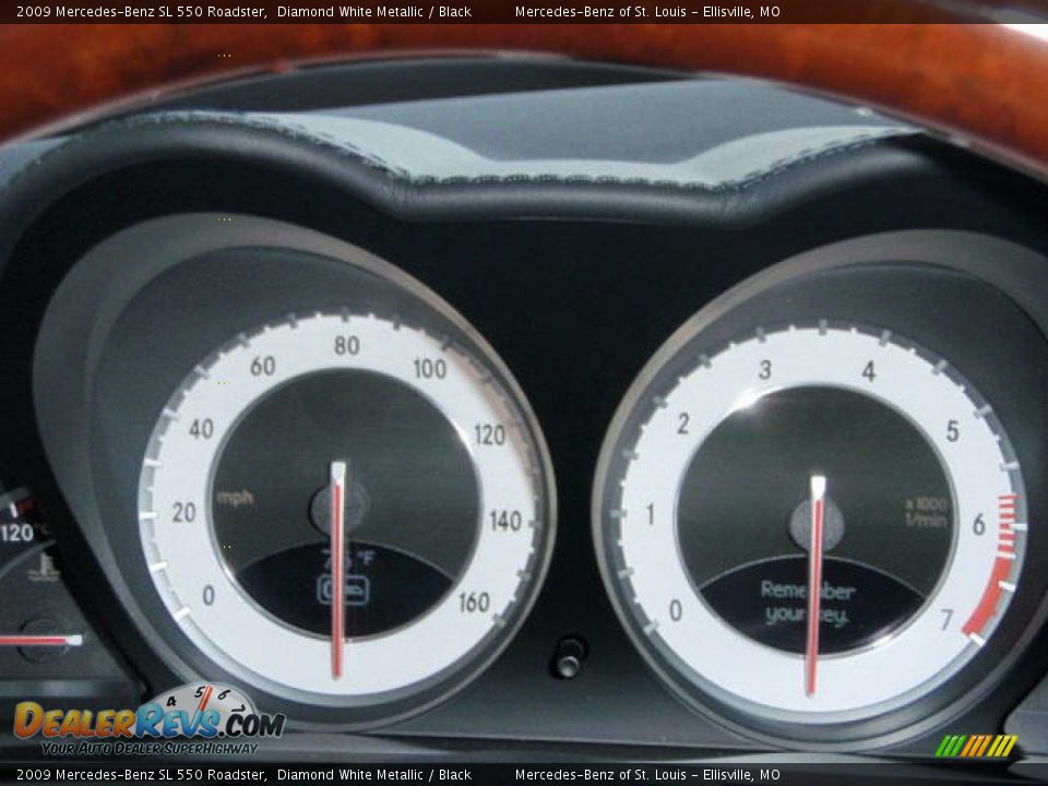 2009 Mercedes-Benz SL 550 Roadster Diamond White Metallic / Black Photo #6