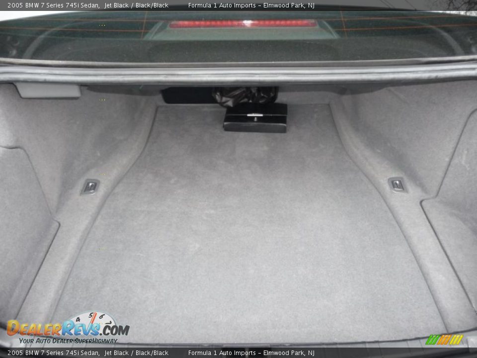 2005 BMW 7 Series 745i Sedan Trunk Photo #18