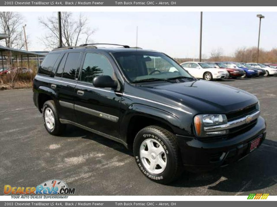 2003 Chevrolet TrailBlazer LS 4x4 Black / Medium Pewter Photo #1