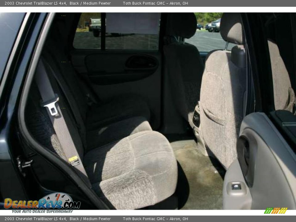 2003 Chevrolet TrailBlazer LS 4x4 Black / Medium Pewter Photo #13