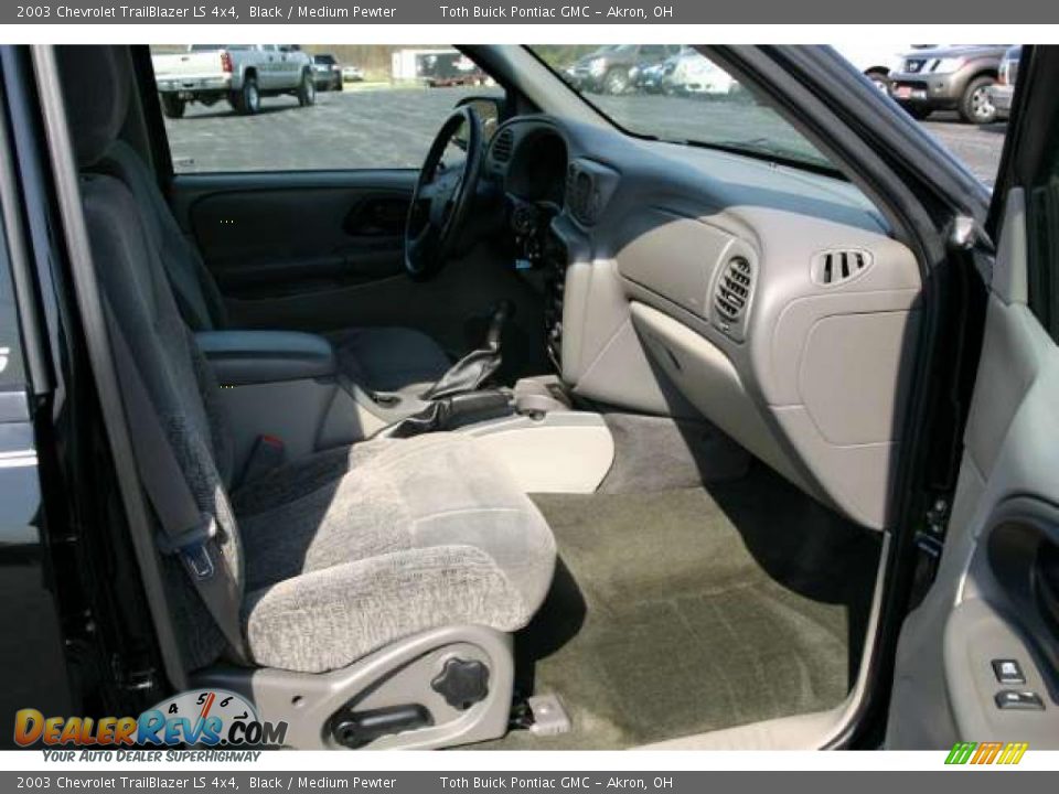 2003 Chevrolet TrailBlazer LS 4x4 Black / Medium Pewter Photo #14