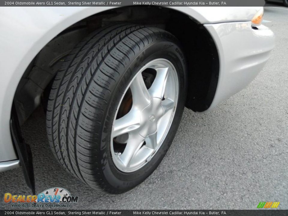 2004 Oldsmobile Alero GL1 Sedan Sterling Silver Metallic / Pewter Photo #10