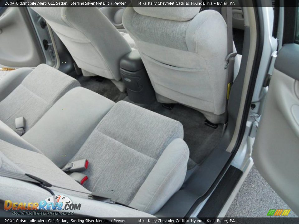 Pewter Interior - 2004 Oldsmobile Alero GL1 Sedan Photo #18