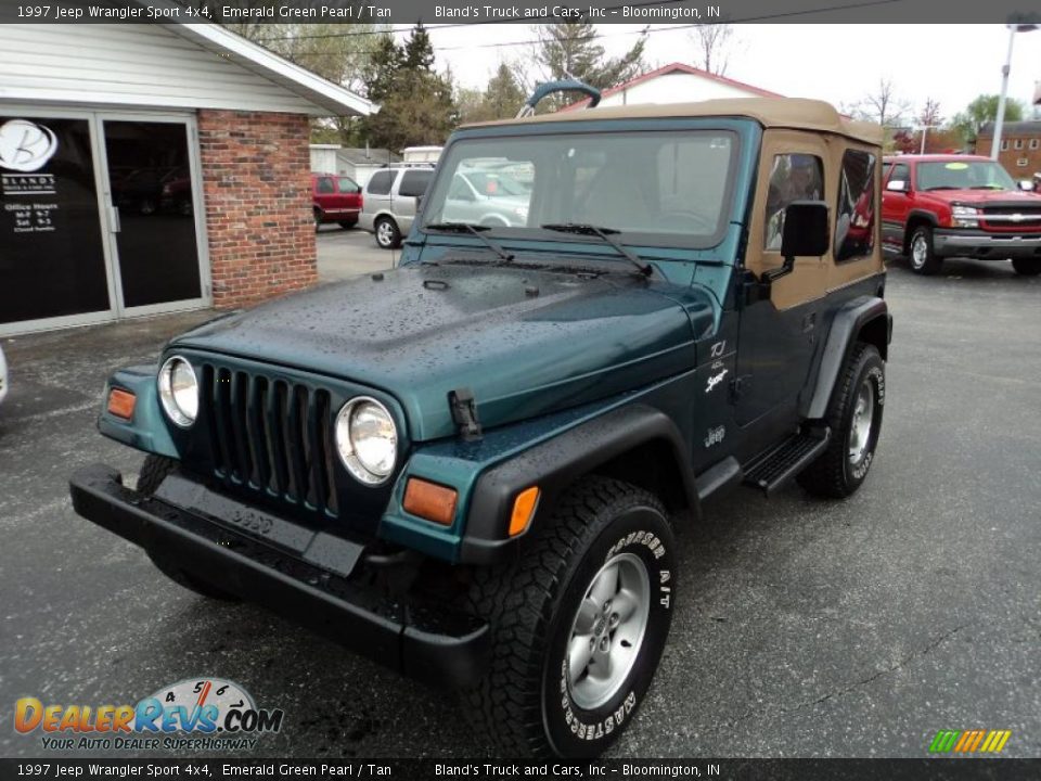 Front 3/4 View of 1997 Jeep Wrangler Sport 4x4 Photo #2