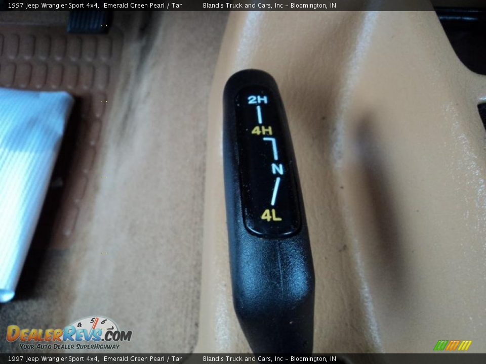 1997 Jeep Wrangler Sport 4x4 Emerald Green Pearl / Tan Photo #9