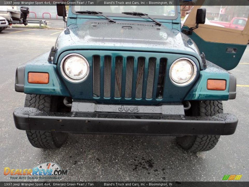 1997 Jeep Wrangler Sport 4x4 Emerald Green Pearl / Tan Photo #14