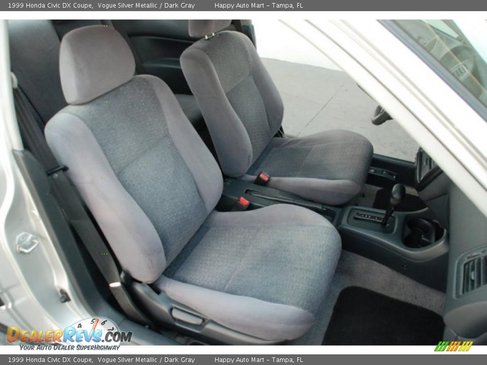 1999 Honda Civic DX Coupe Vogue Silver Metallic / Dark Gray Photo #24