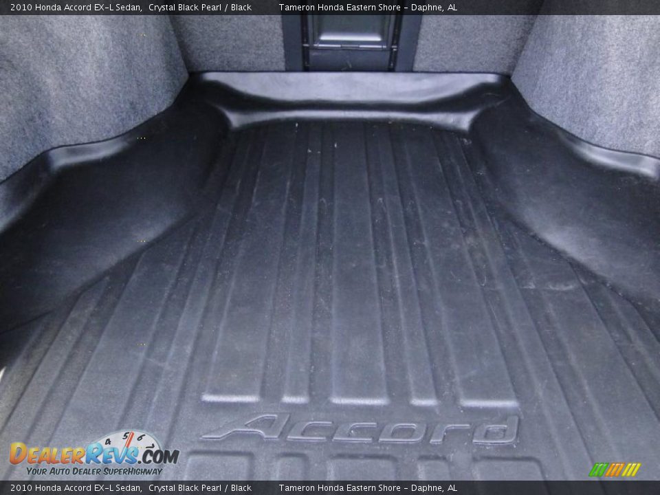 2010 Honda Accord EX-L Sedan Crystal Black Pearl / Black Photo #32