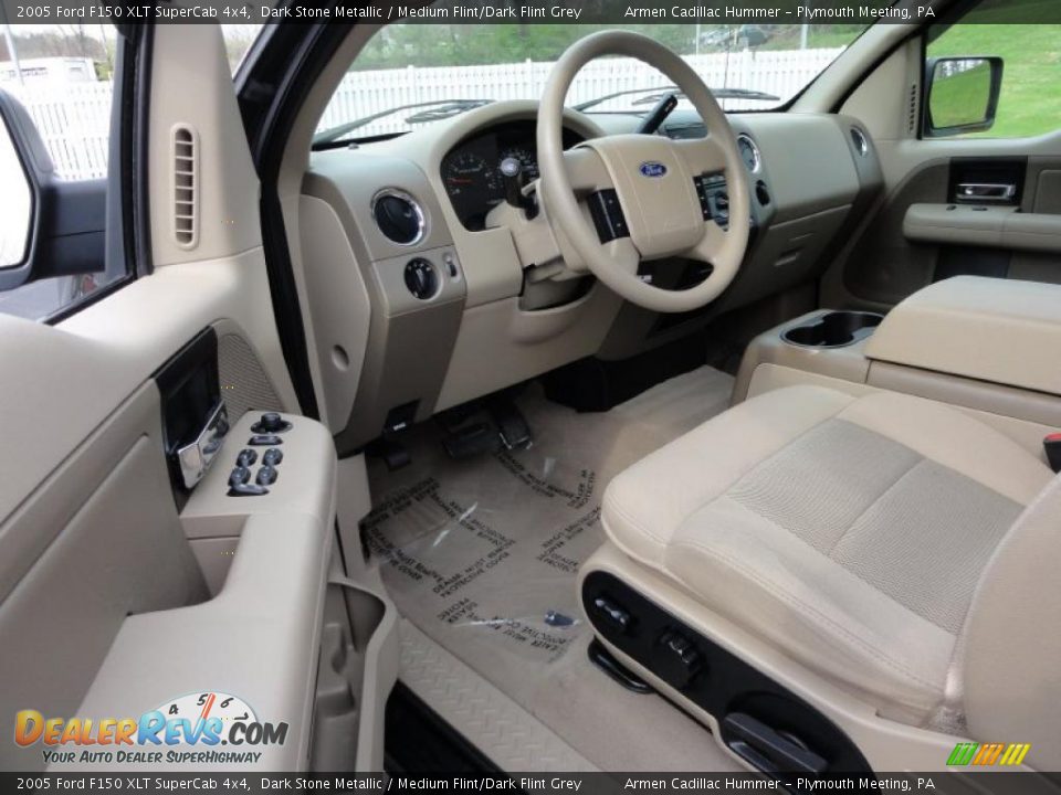 Medium Flint Dark Flint Grey Interior 2005 Ford F150 Xlt