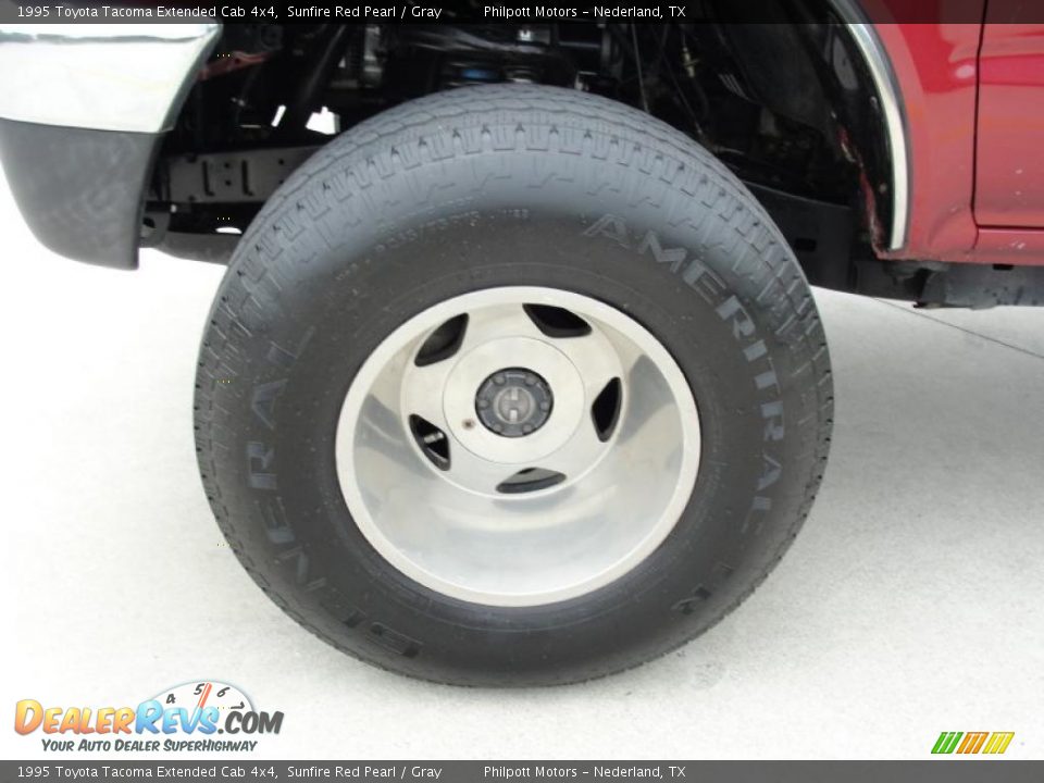 Custom Wheels of 1995 Toyota Tacoma Extended Cab 4x4 Photo #12