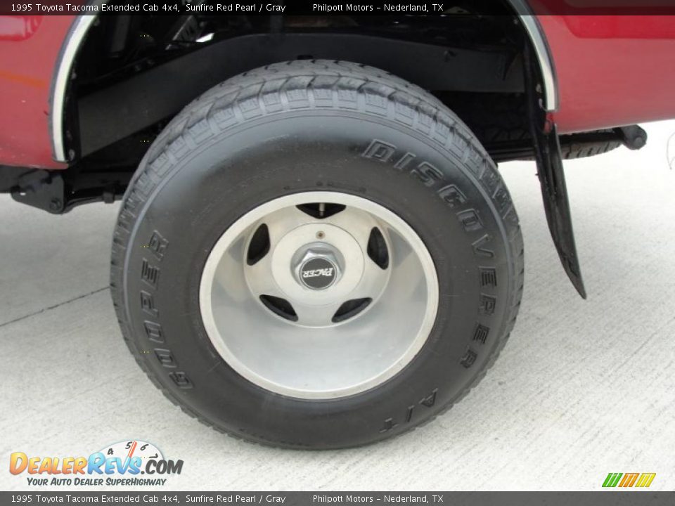 Custom Wheels of 1995 Toyota Tacoma Extended Cab 4x4 Photo #13