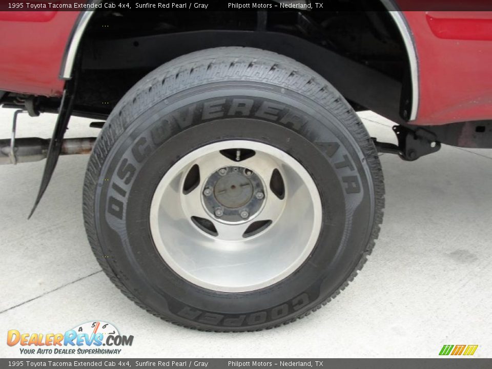 Custom Wheels of 1995 Toyota Tacoma Extended Cab 4x4 Photo #14