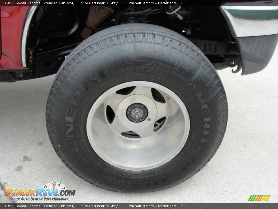Custom Wheels of 1995 Toyota Tacoma Extended Cab 4x4 Photo #15