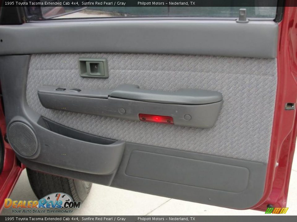 Door Panel of 1995 Toyota Tacoma Extended Cab 4x4 Photo #23