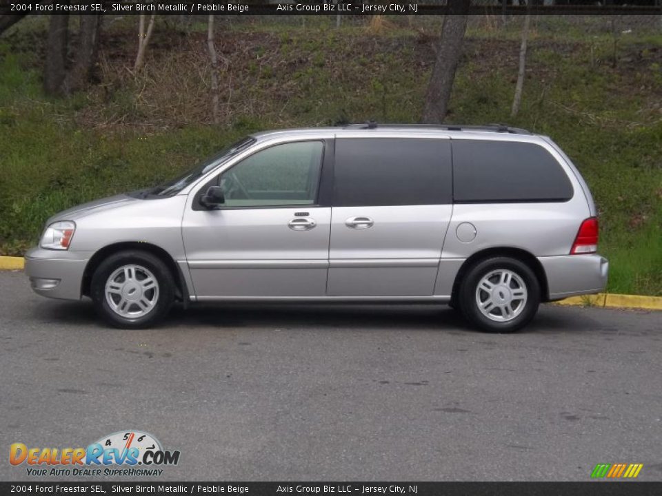 2004 Ford Freestar SEL Silver Birch Metallic / Pebble Beige Photo #2