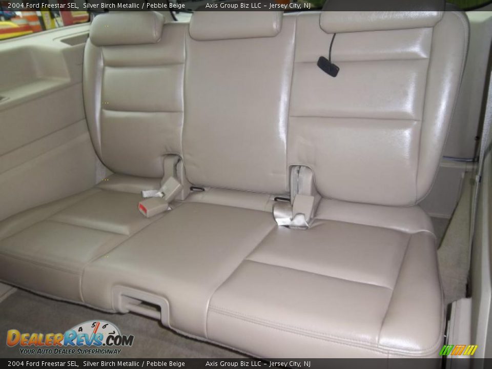 2004 Ford Freestar SEL Silver Birch Metallic / Pebble Beige Photo #21