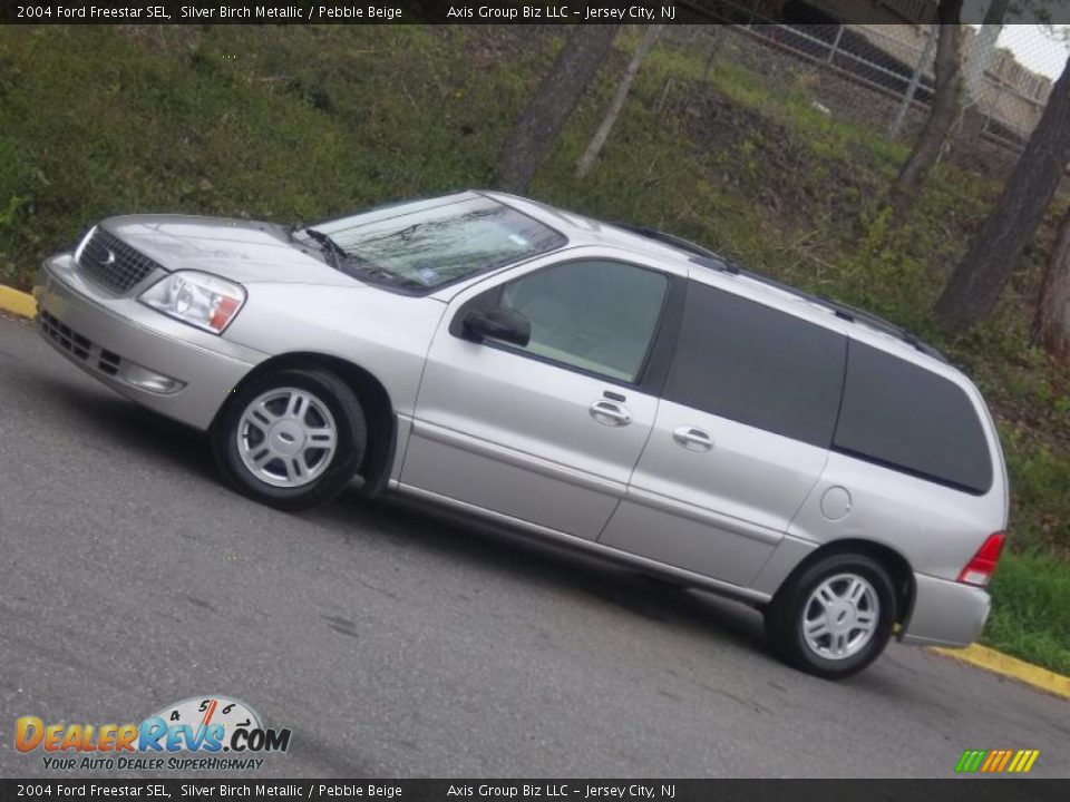 2004 Ford Freestar SEL Silver Birch Metallic / Pebble Beige Photo #34