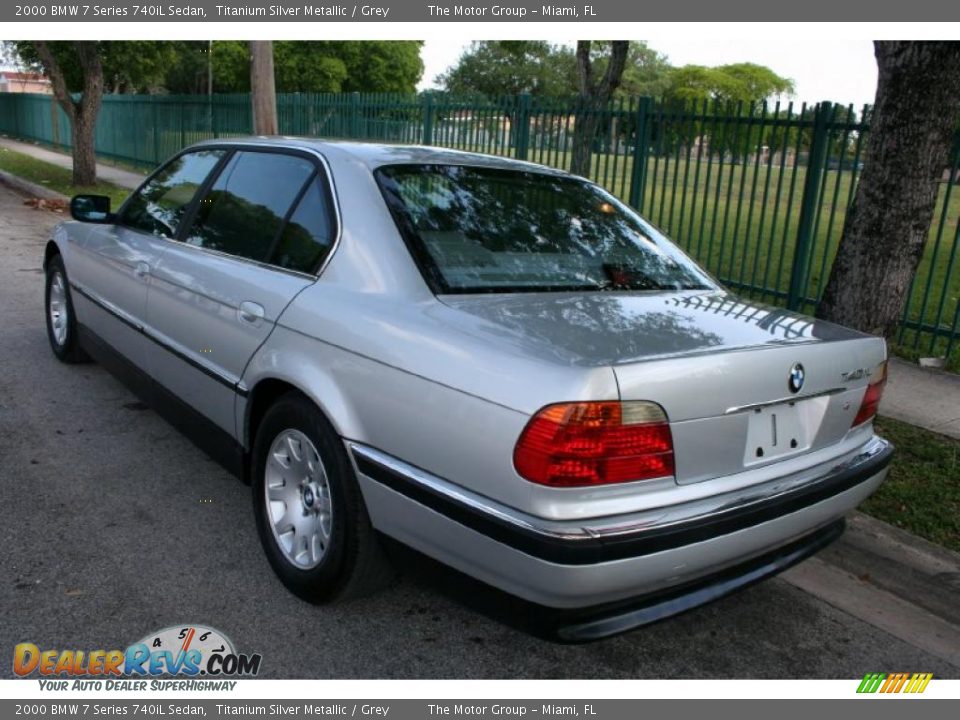 2000 BMW 7 Series 740iL Sedan Titanium Silver Metallic / Grey Photo #7