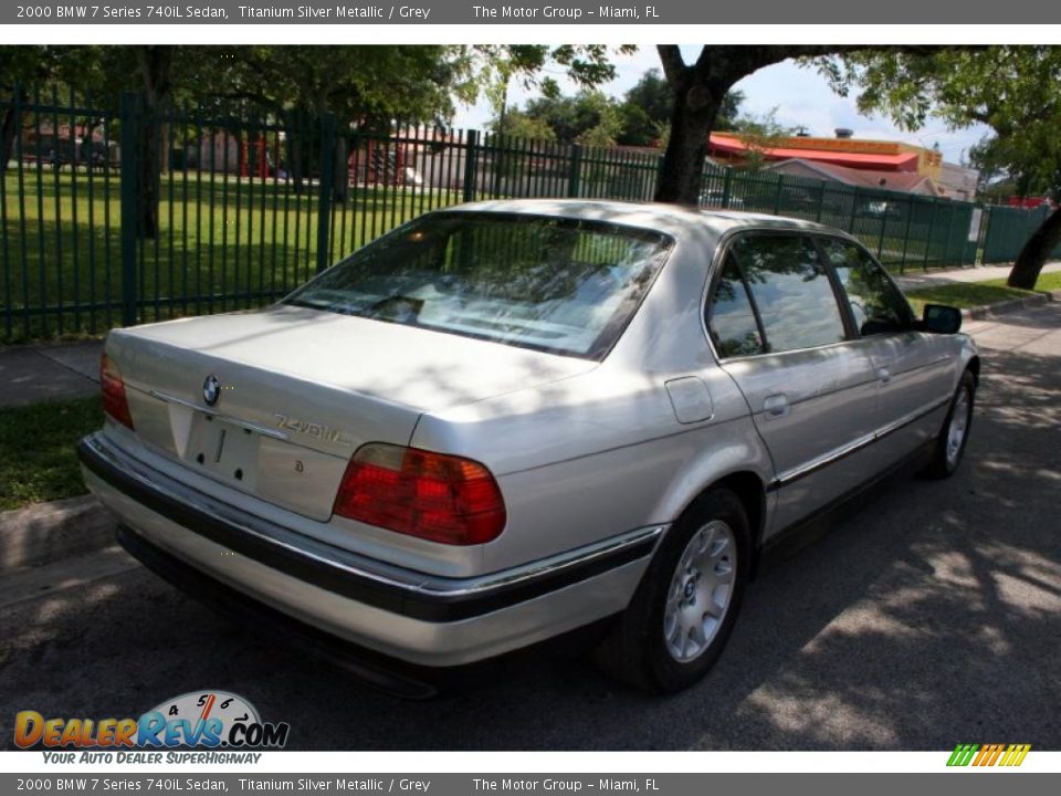 2000 BMW 7 Series 740iL Sedan Titanium Silver Metallic / Grey Photo #8