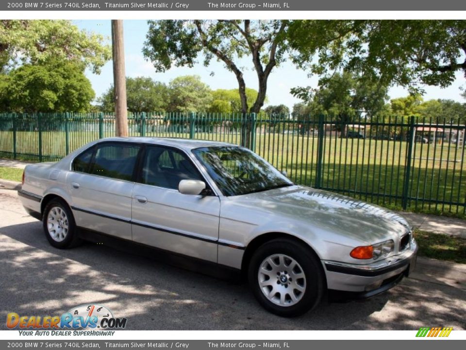 2000 BMW 7 Series 740iL Sedan Titanium Silver Metallic / Grey Photo #13