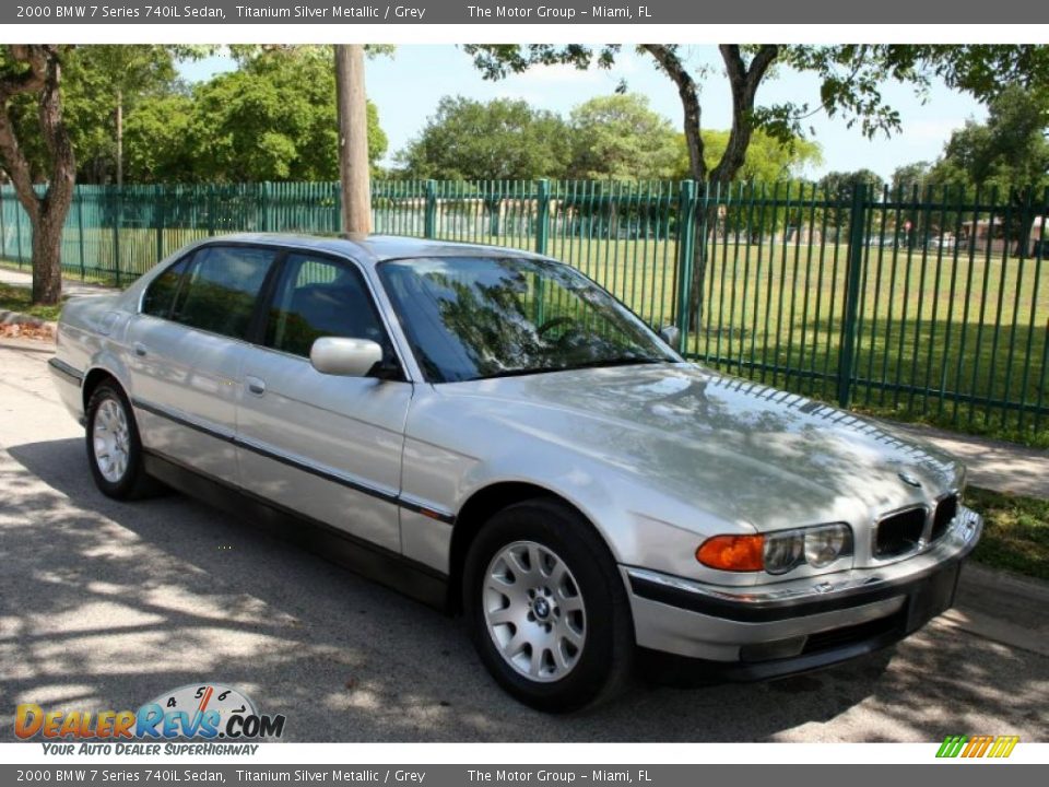 2000 BMW 7 Series 740iL Sedan Titanium Silver Metallic / Grey Photo #14