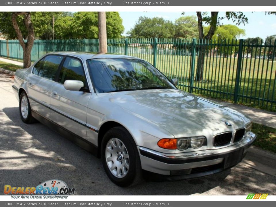 2000 BMW 7 Series 740iL Sedan Titanium Silver Metallic / Grey Photo #15