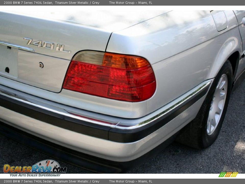 2000 BMW 7 Series 740iL Sedan Titanium Silver Metallic / Grey Photo #20