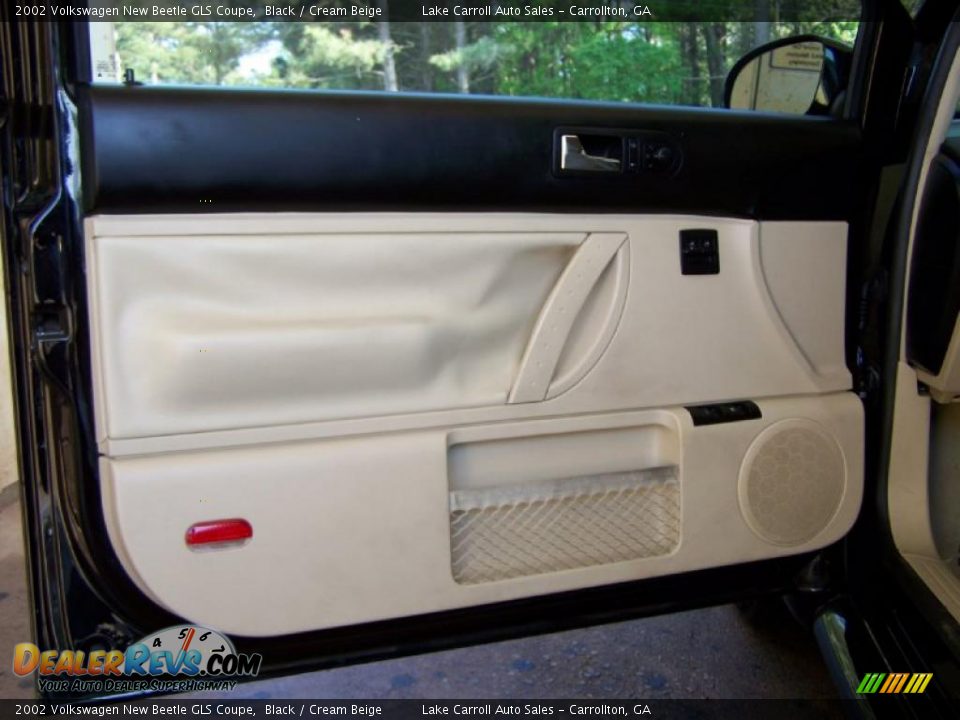 2002 Volkswagen New Beetle GLS Coupe Black / Cream Beige Photo #23