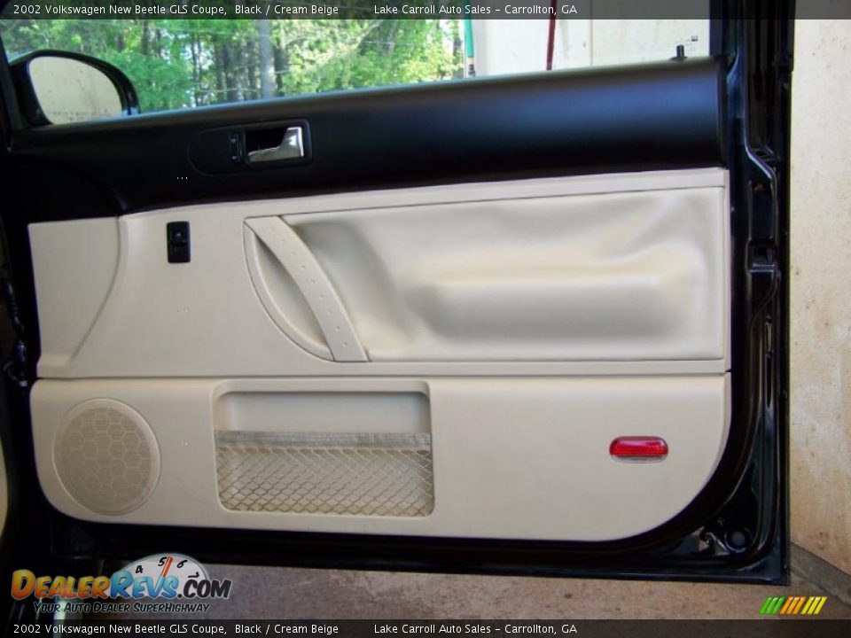 2002 Volkswagen New Beetle GLS Coupe Black / Cream Beige Photo #24