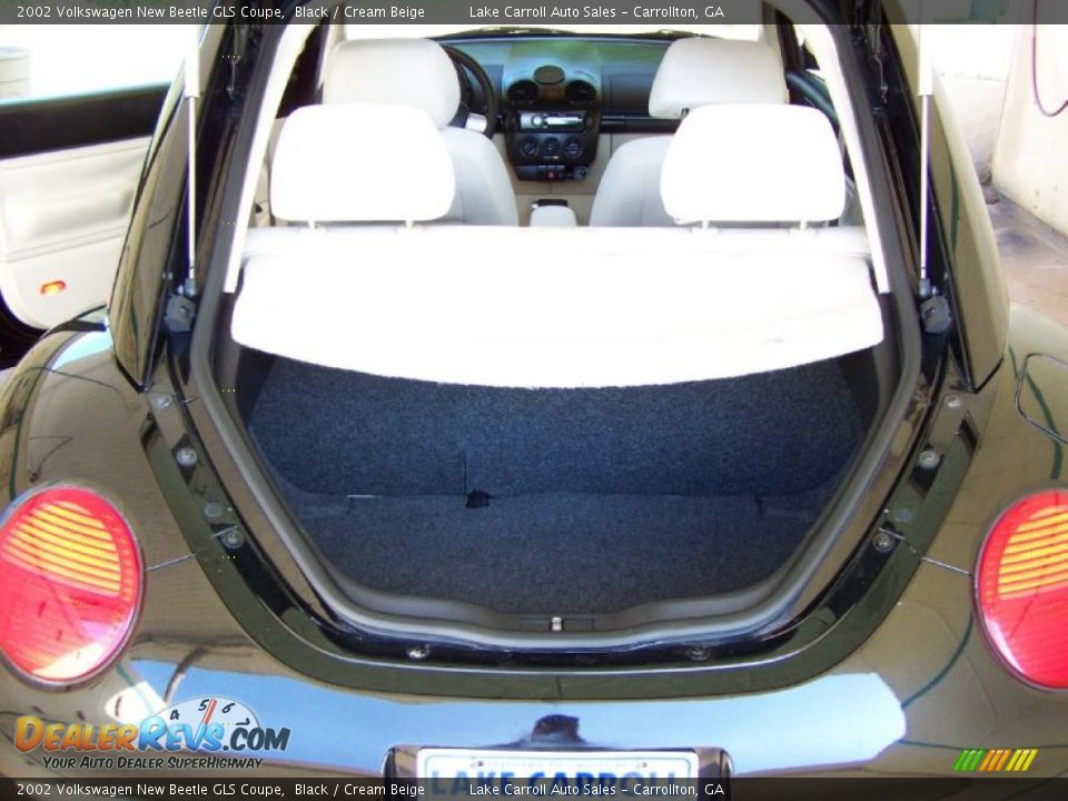 2002 Volkswagen New Beetle GLS Coupe Black / Cream Beige Photo #27