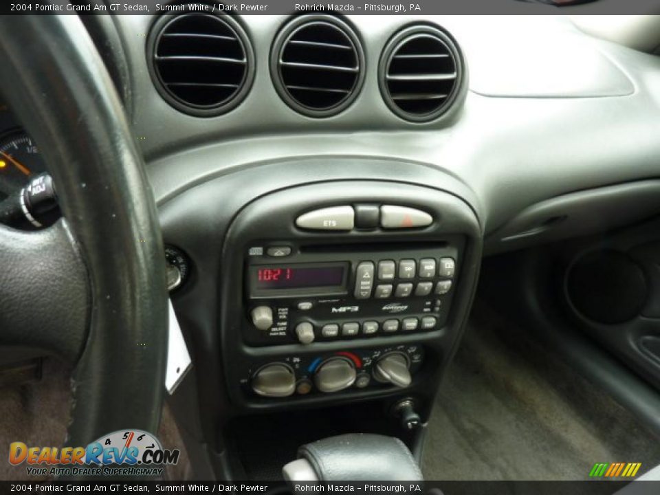 2004 Pontiac Grand Am GT Sedan Summit White / Dark Pewter Photo #9