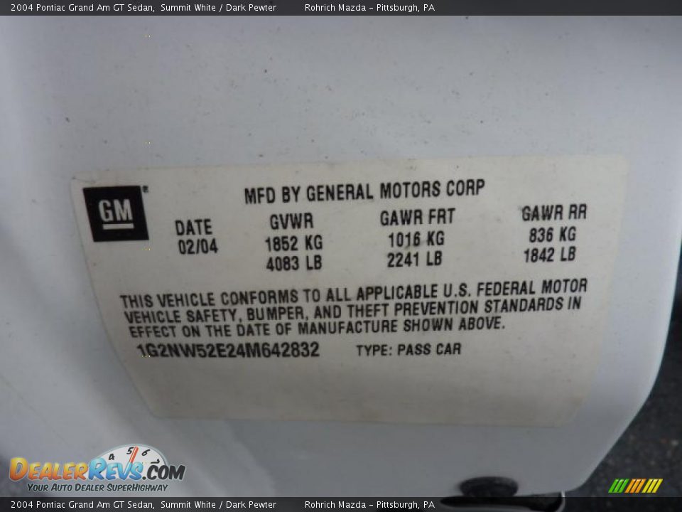 2004 Pontiac Grand Am GT Sedan Summit White / Dark Pewter Photo #19