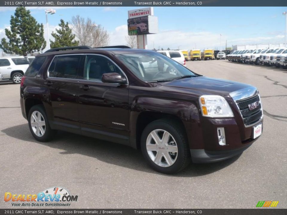 Front 3/4 View of 2011 GMC Terrain SLT AWD Photo #1