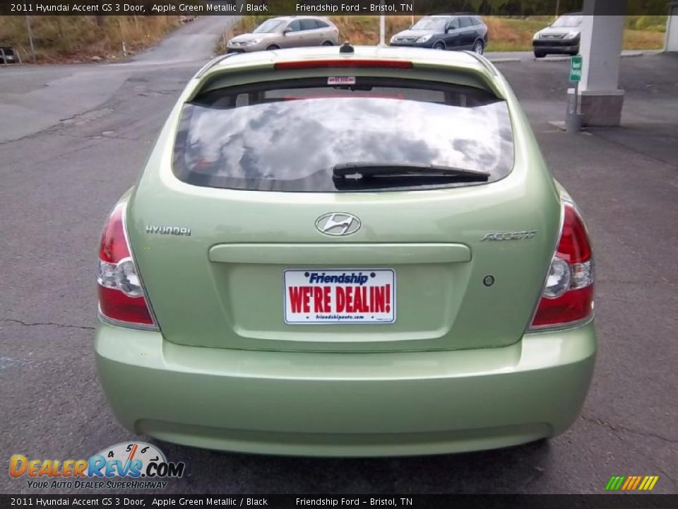2011 Hyundai Accent GS 3 Door Apple Green Metallic / Black Photo #7
