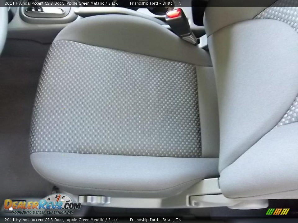 2011 Hyundai Accent GS 3 Door Apple Green Metallic / Black Photo #15