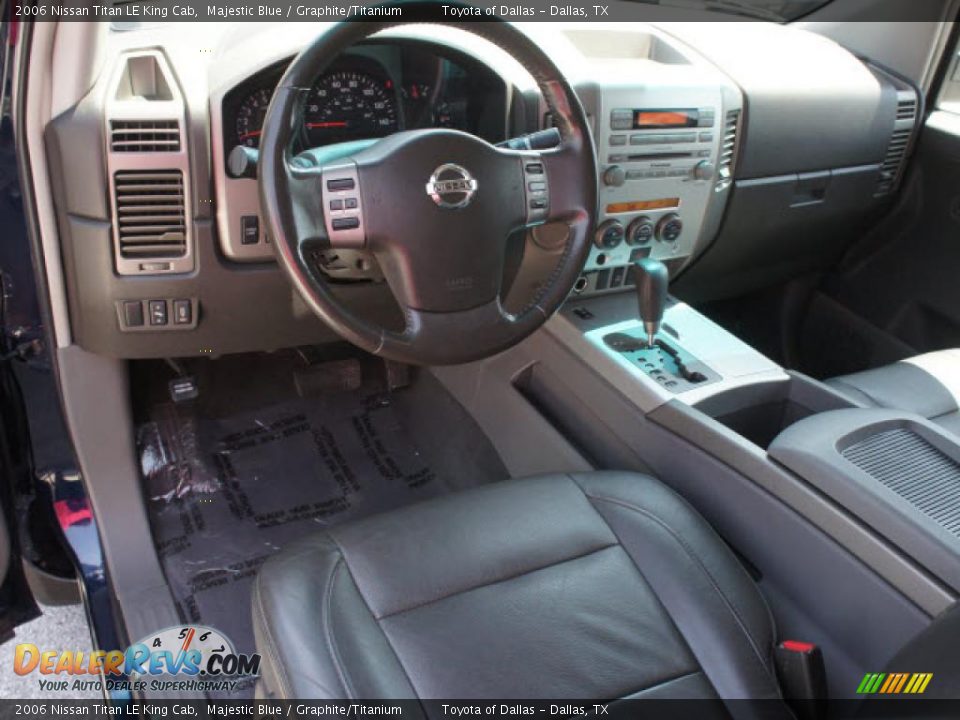 Graphite/Titanium Interior - 2006 Nissan Titan LE King Cab Photo #9