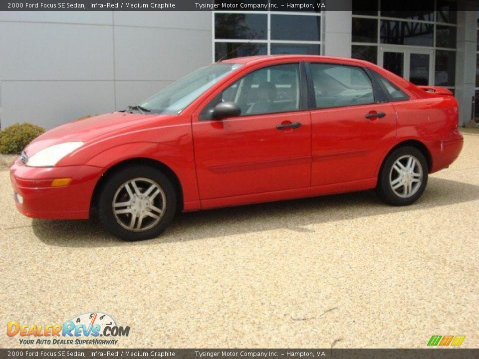 2000 Ford Focus SE Sedan Infra-Red / Medium Graphite Photo #2