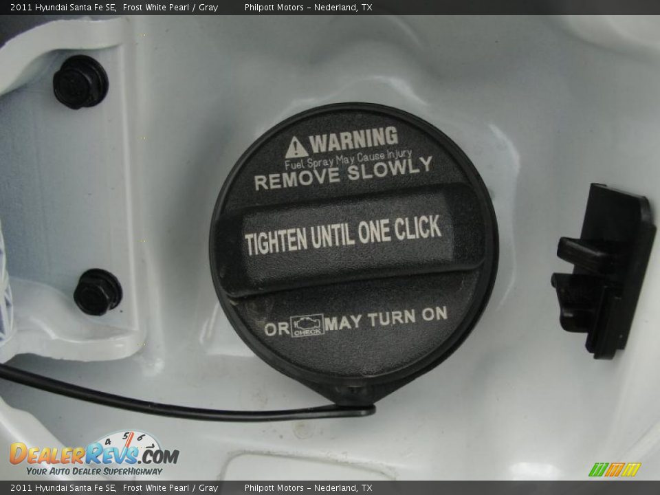 2011 Hyundai Santa Fe SE Frost White Pearl / Gray Photo #14
