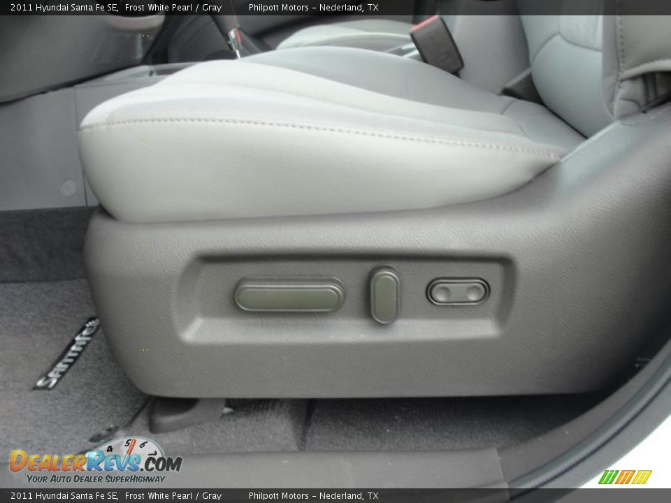 2011 Hyundai Santa Fe SE Frost White Pearl / Gray Photo #26