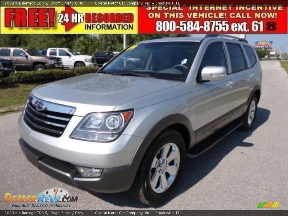 2009 Kia Borrego EX V6 Bright Silver / Gray Photo #1