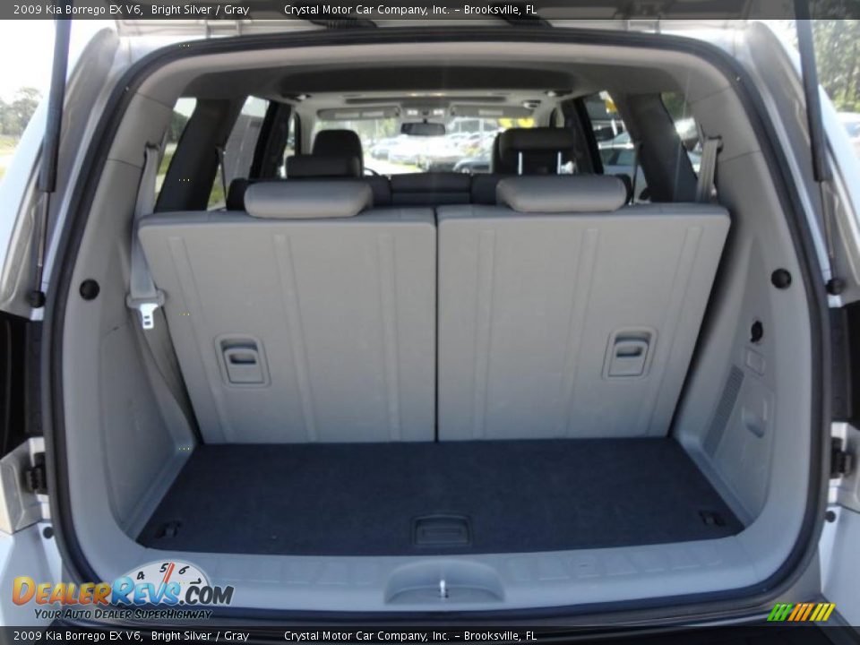 2009 Kia Borrego EX V6 Trunk Photo #10