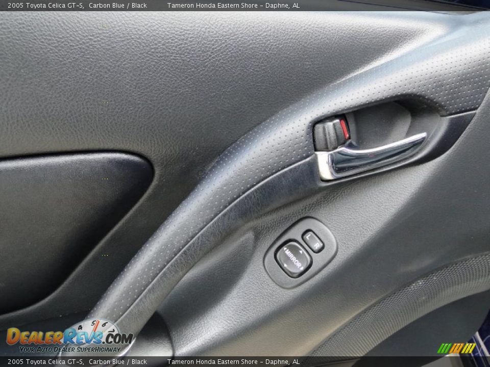 Controls of 2005 Toyota Celica GT-S Photo #16