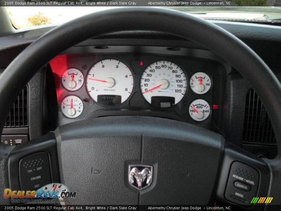 2005 Dodge Ram 2500 SLT Regular Cab 4x4 Bright White / Dark Slate Gray Photo #15