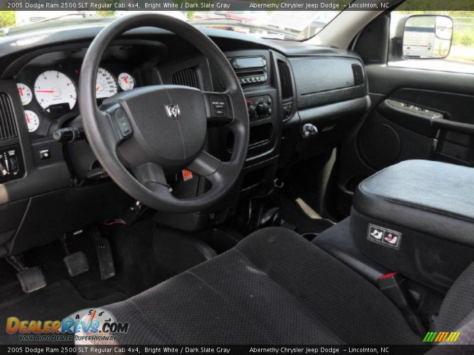 2005 Dodge Ram 2500 SLT Regular Cab 4x4 Bright White / Dark Slate Gray Photo #26