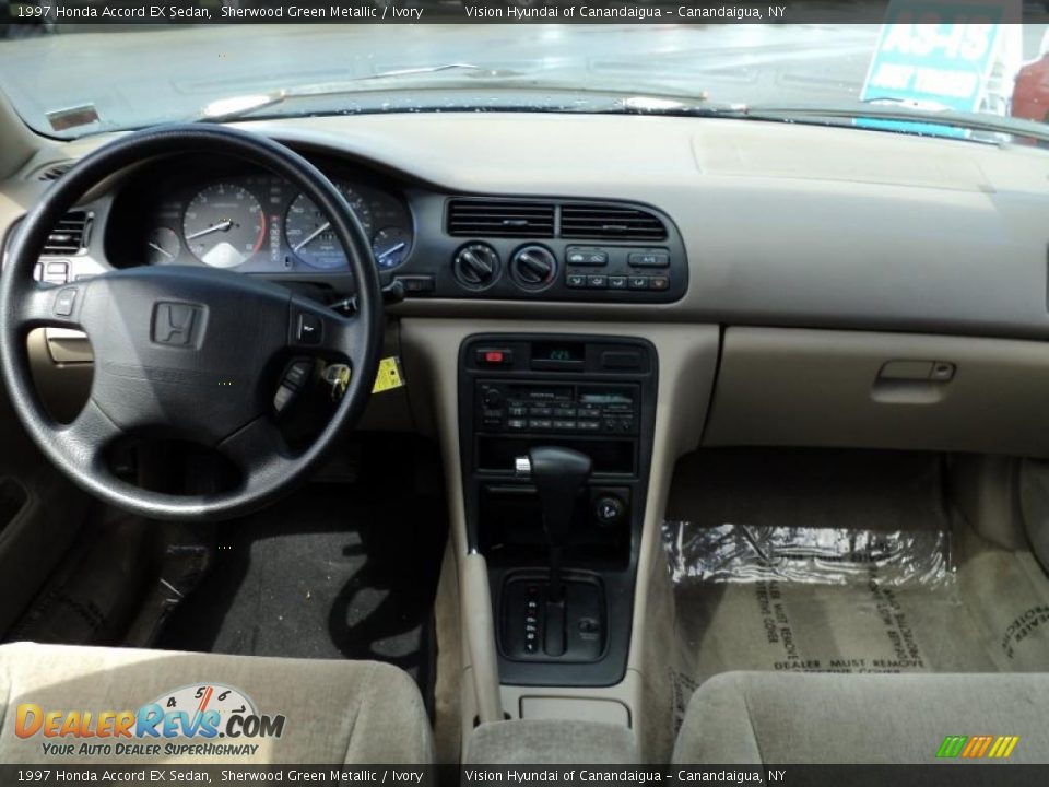 Dashboard of 1997 Honda Accord EX Sedan Photo #24