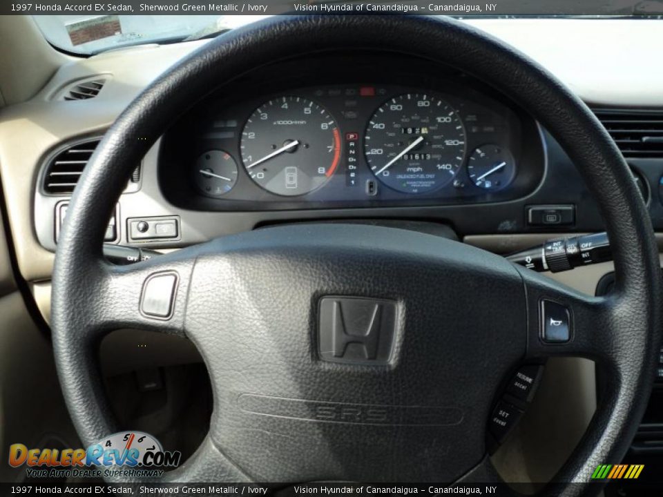 1997 Honda Accord EX Sedan Sherwood Green Metallic / Ivory Photo #31