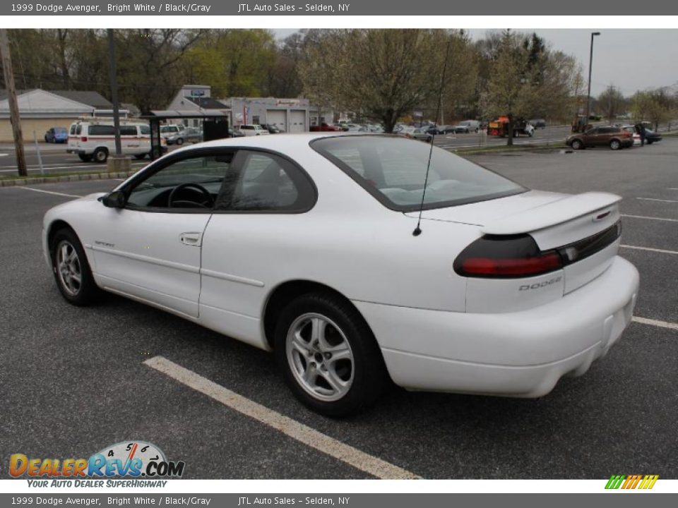 Bright White 1999 Dodge Avenger  Photo #4