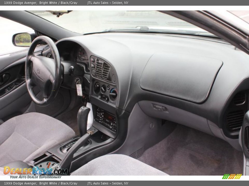 Dashboard of 1999 Dodge Avenger  Photo #12