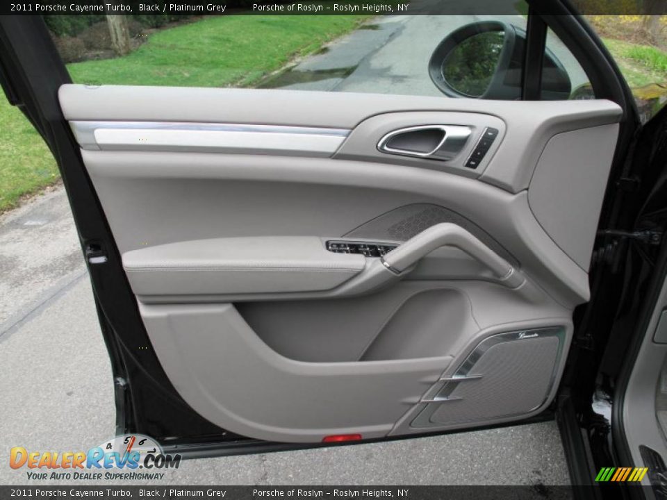 Door Panel of 2011 Porsche Cayenne Turbo Photo #11